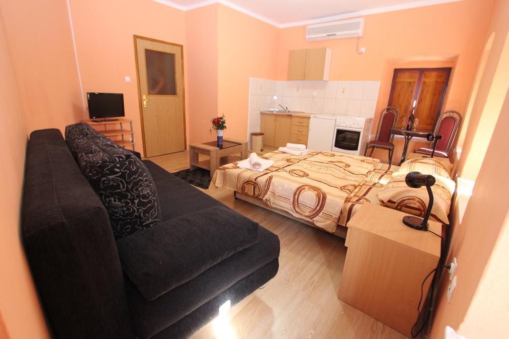 Apartment Stari Grad Требинье Номер фото